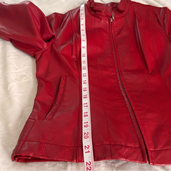 Wilsons Vintage Leather Women’s Red Moto Jacket Sleeve Zippers Size Medium - Picture 15 of 15